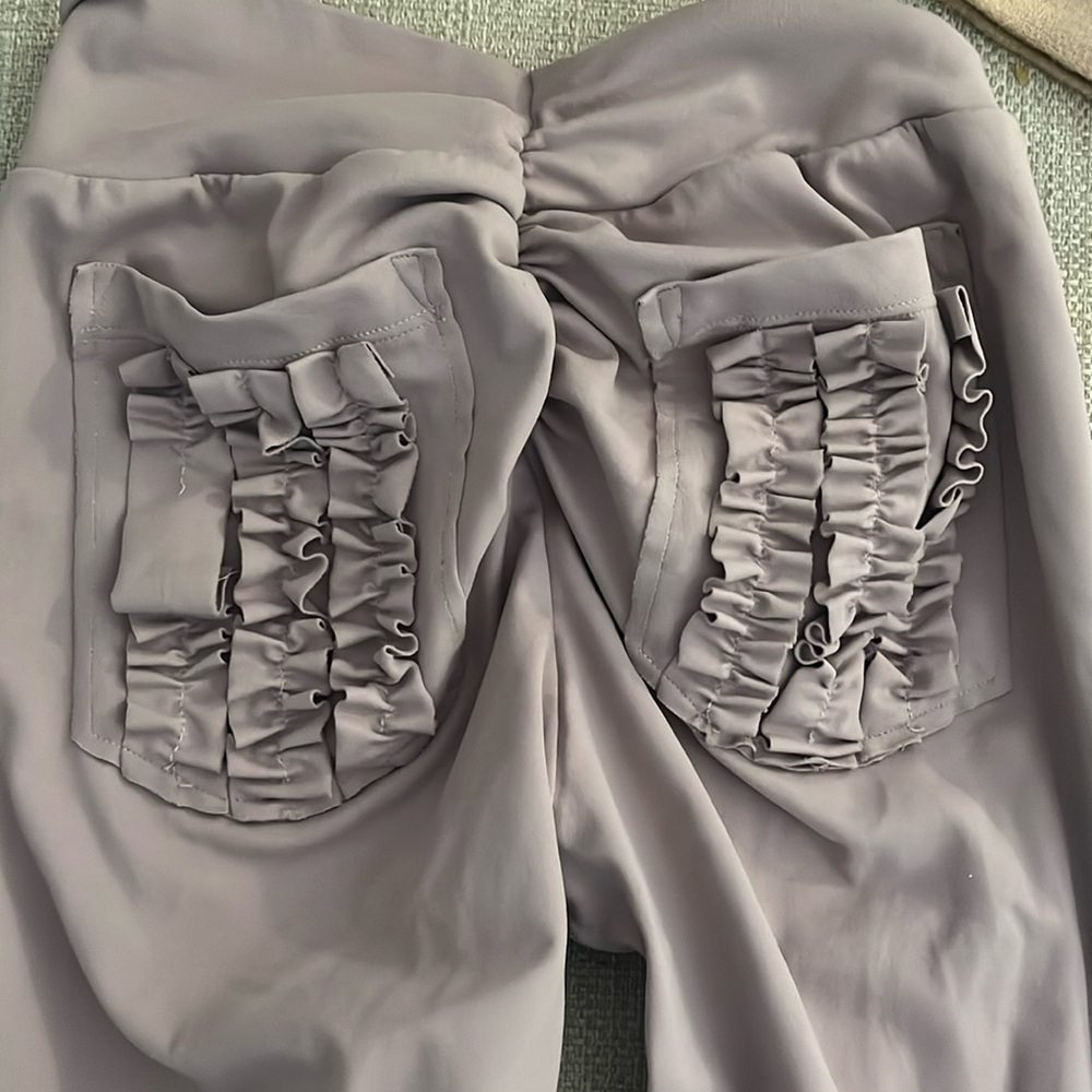 CLS sportswear leggings